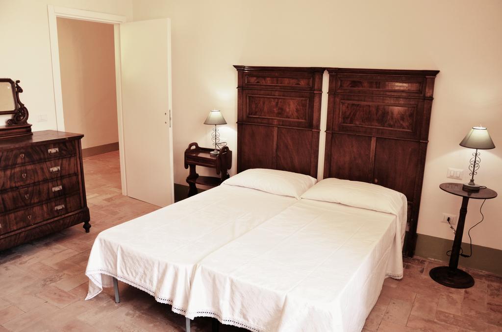B&B Antica Biblioteca Фермо Стая снимка