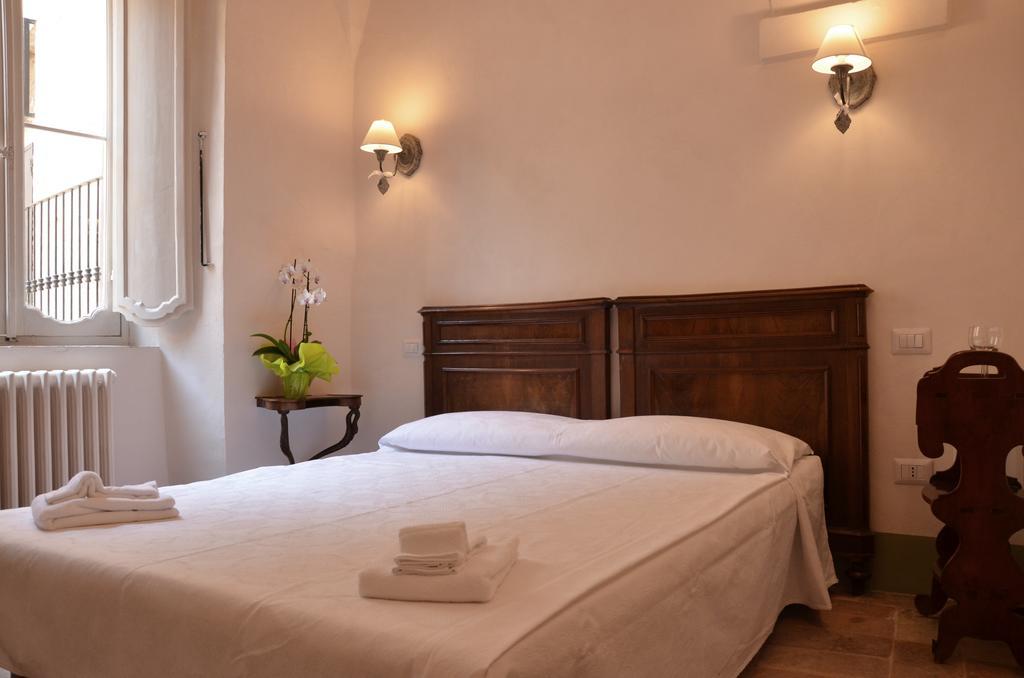 B&B Antica Biblioteca Фермо Стая снимка