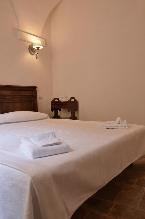 B&B Antica Biblioteca Фермо Стая снимка